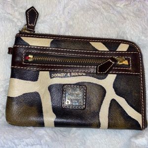 Dooney &Bourke